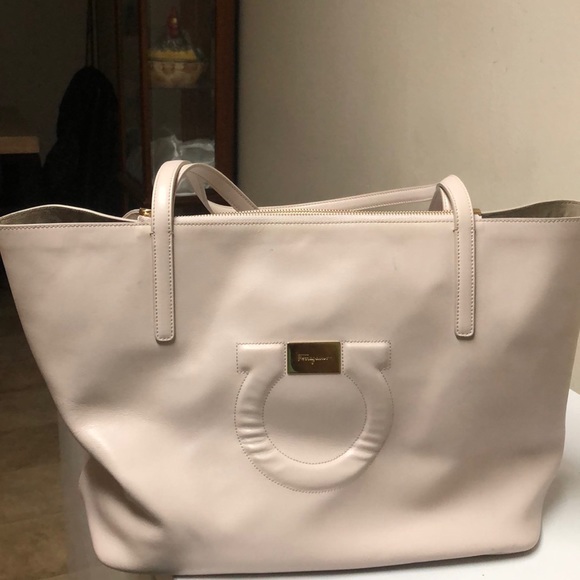 Salvatore Ferragamo ToteBag - Picture 2 of 6